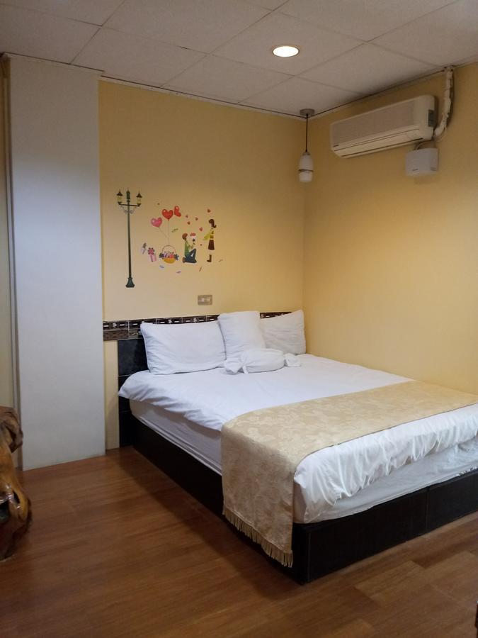 Pu Shi Homestay Yuli Exterior foto